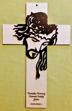 Drewniany Krzyż ozdobny z Jezusem