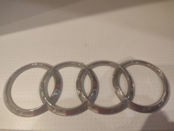 Emblemat Audi srebrny oryginalny 