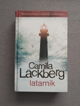 Latarnik - Camilla Lackberg