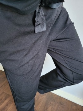 Zara materiałowe spodnie wciągane ze ściągaczem L