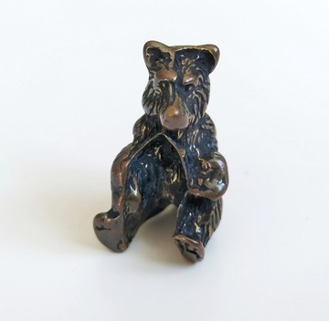 Figurka Niedźwiedź siedzący miniaturowy mosiądz