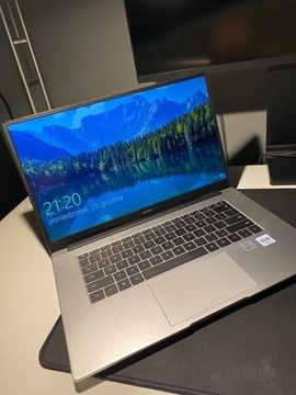 Laptop HUAWEI MateBook D15 i5-10210U 8GB RAM