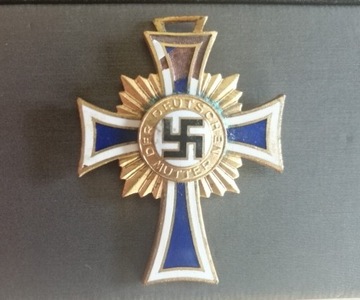 Złoty Krzyż Honorowy Niemieckiej Matki MUTTERKREUZ