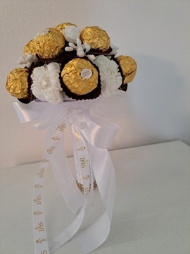 Słodki bukiet z Ferrero Rocher Zakończenie Roku Ślub 