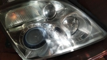 Lampa xenonowa prawa przednia Opel Vectra C