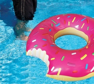 KOŁO DMUCHANE DONUT 50CM  KOLOR RÓŻOWY