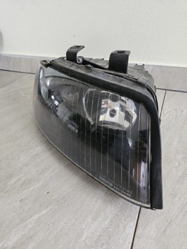 Lampa prawa Audi A4 B6 Valeo czarna EU