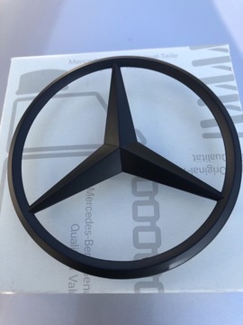 Emblemat klapa tył Mercedes Cls W218 czarny mat