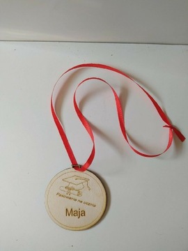 Medal pasowanie na ucznia, za osiągnięcia itp.