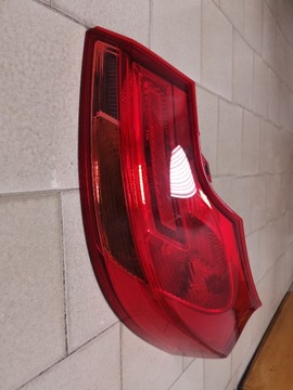 LAMPA PRAWA PRAWY TYŁ OPEL INSIGNIA A KOMBI 08-13 