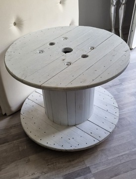 Stół okrągły drewniany biały