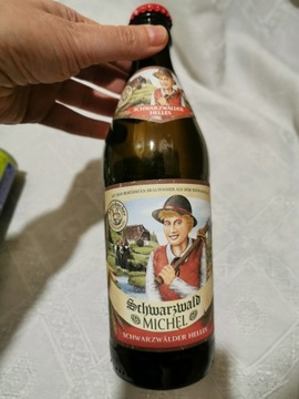 Butelka po niemieckim piwie Schwarzwald Michel