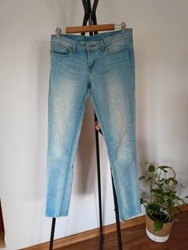 Niebieskie jeansy skinny Levi's