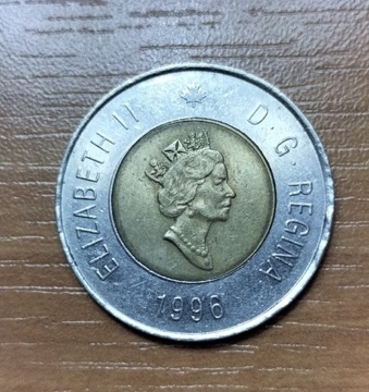 2 dolary z Kanady 1996