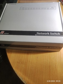 Nowy Switch 8xPoe +2uplink  Getford gf-110d-8p-120