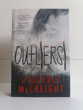 ,,Outliersi'' Kimberly McCreight