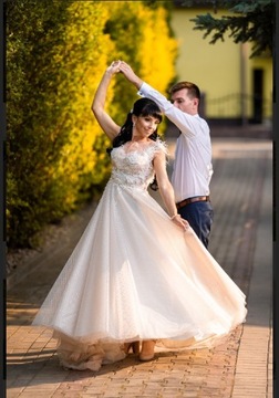 Przepiękna suknia ślubna 