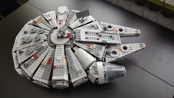 Star Wars Millennium Falcon 47x32 cm 