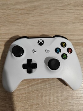 Biały Pad Kontroler Xbox One S Stan BDB