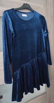 Sukienka welurowa z błyszczącymi drobinkami r. 158