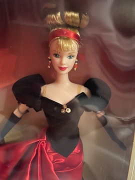 Lalka Barbie seria Avon winter Splendor Barbie1998