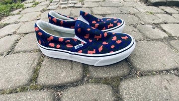 Vans slip on