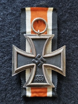 Niemcy, Krzyż Żelazny II klasy sygnowany 123