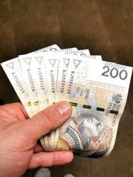 Banknoty 200zł seria BJ 6 x kolejny numer