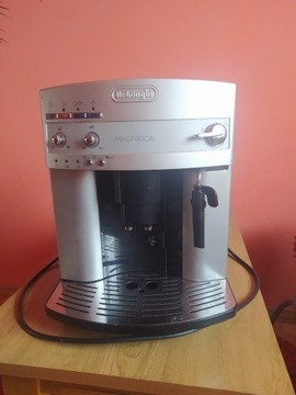 Ekspres Delonghi Magnifica EAM 3200