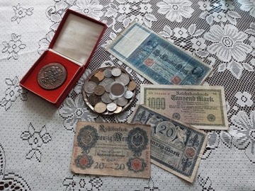 Banknoty,monety + medal