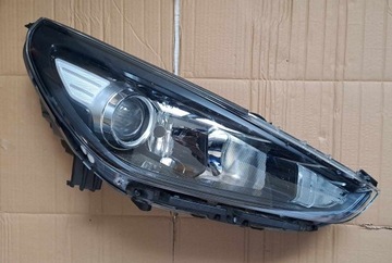 Uszkodzony reflektor lampa 92102 G4060 prawy Hyundai i30 III 2019 