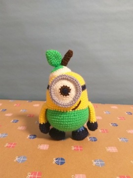 Maskotka Minionka jabłko 