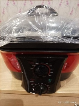 Multicooker De Gusto 8 w 1  czerwony 1500 W 