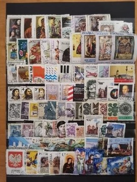 Około 500 sztuk polskich znaczków