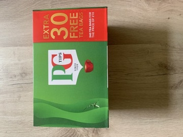 Herbata angielska PGtips 240 t lekko uszkodzone