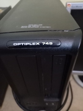 Komputer DELL OPTIPLEX 745