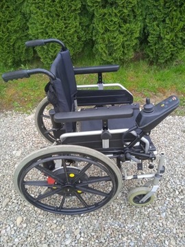 Wózek inwalidzki elektryczny składany ( leki)