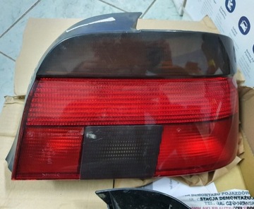 Lampa prawa tył bmw e39 sedan czarna