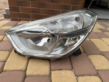 Reflektor lampa lewa przód Dacia Dokker 2015 r. 