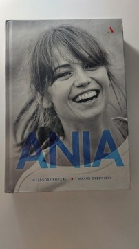 "Ania" Biografia Anny Przybylskiej