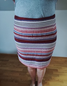 Nowa elegancka spódnica w paski Alba Moda 40 L