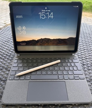 iPad Air (5 gen.) 64GB GWARANCJA + Apple Pencil + Logitech Combo Touch