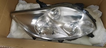 Toyota Auris I 2007r. lampy P+L Lampa