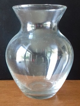 Szklany wazon wazonik cienkie szkło 15,5cm W