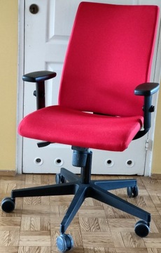 Krzesło biurowe Nowy Styl Intrata czerwone tkanina