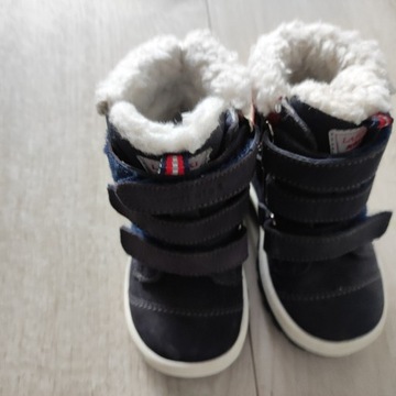 Zimowe buty dziecięce skórzane