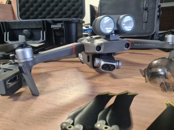 DJI Mavic 2 Enterprise Dual Combo Termowizja