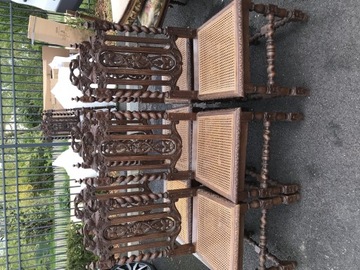 Krzesła neorenesansowe z XIX wieku