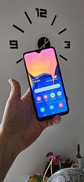 Samsung Galaxy A10 Ładny