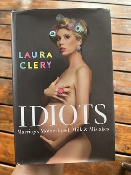 IDIOTS Laura Clery jak nowa angielski 